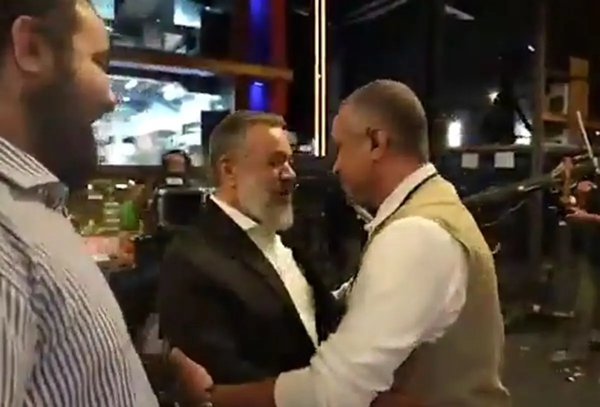 حضور سرزده محمود کریمی در برنامه سرآشپز
