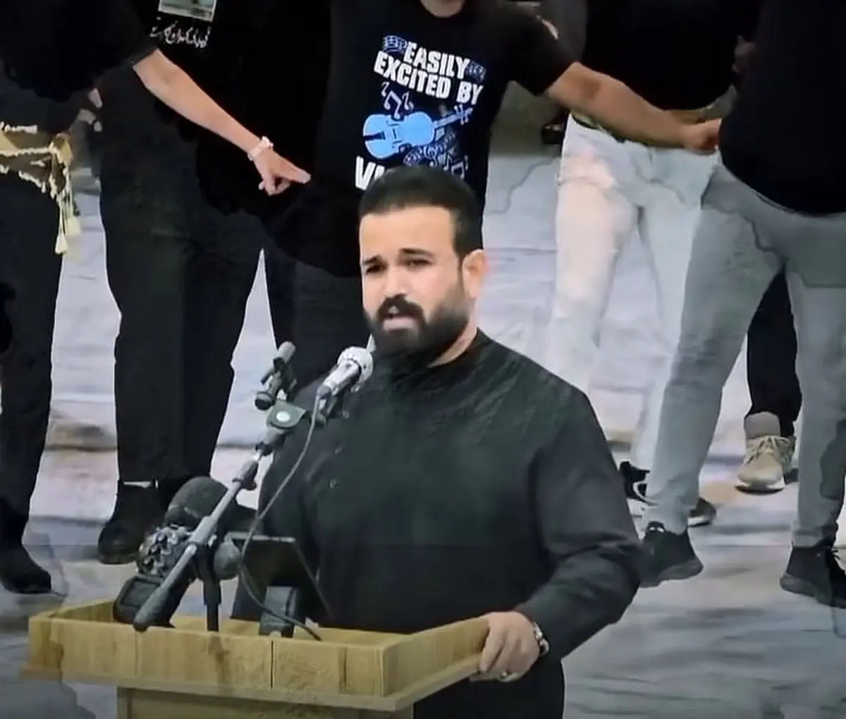 شعر متفاوت یک مداحی در بوشهر وایرال شد