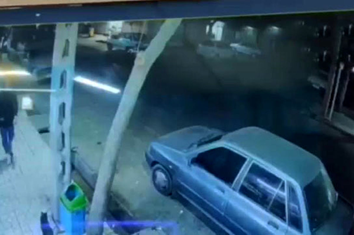 تصاویر دلخراش از برخورد موتورسوار با پراید پارک شده