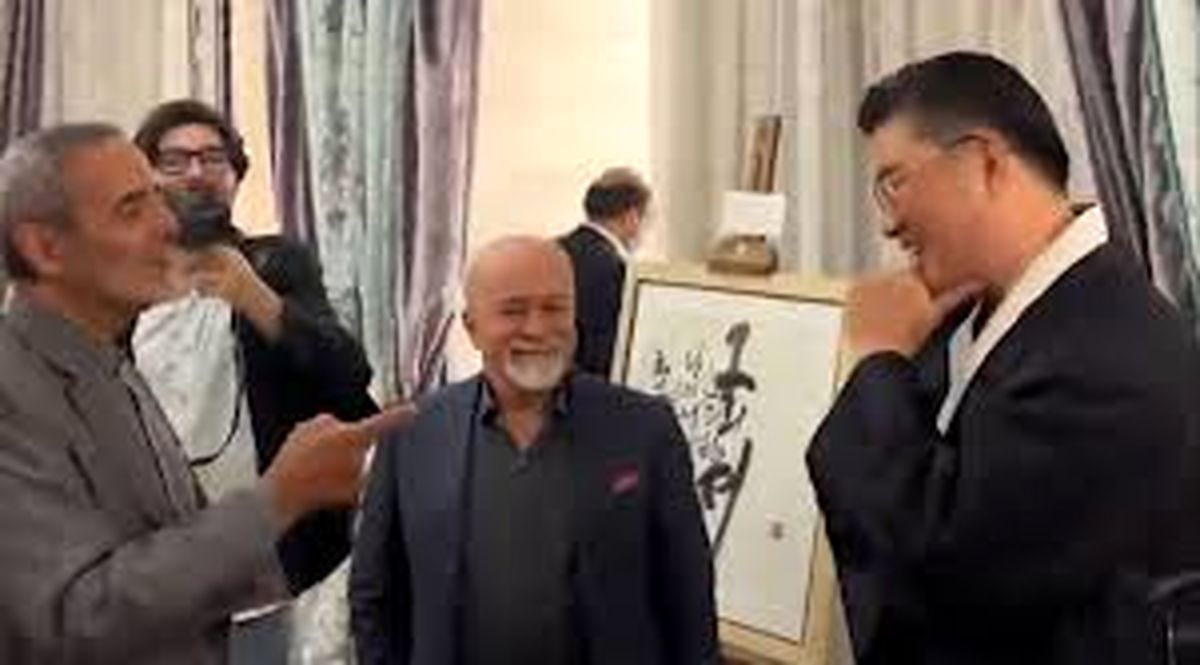 آوازخوانی سفیر کره جنوبی با فاضل جمشیدی