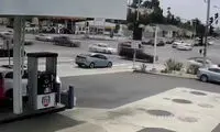 لحظه شوکه‌کننده تصادف و انفجار یک خودرو!