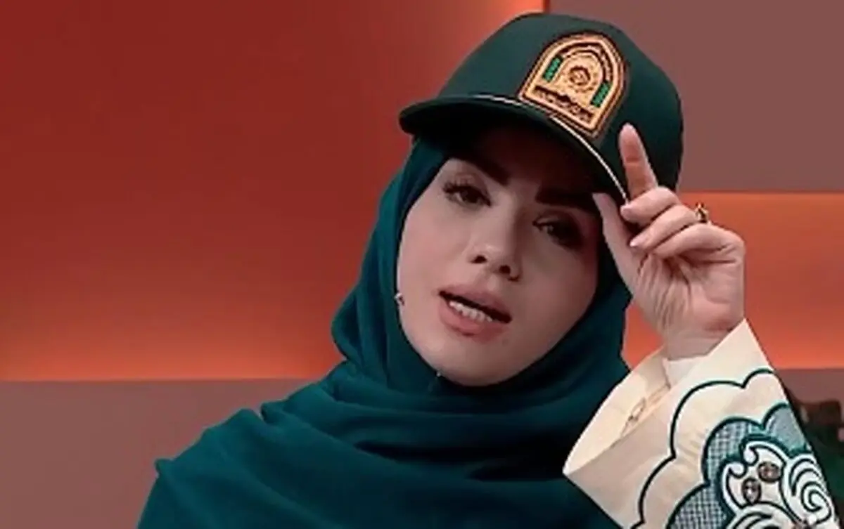 مجری خانم صداوسیما با کلاه پلیس جوگیر شد!