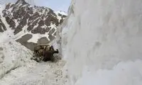 برف این جاده را تا بهار سال آینده بست!