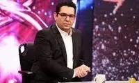 مجری معروف صداوسیما پشت فوتبالیست‌ها درآمد