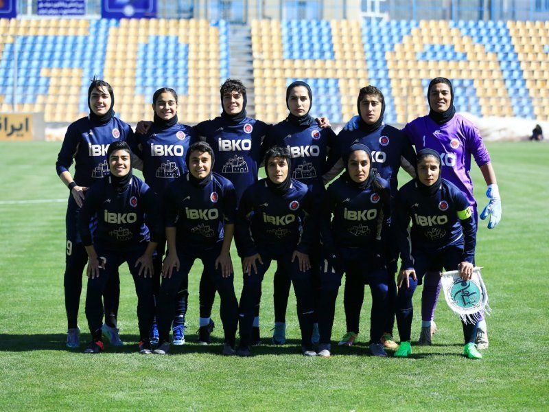 خاتون بم، قهرمان زیبای فوتبال زنان ایران