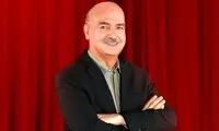 رونمایی طهماسب از تلفن همراه لاکچری خود در برنامه مهمونی