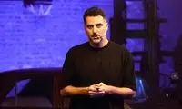 قاب مشکی‌پوش علی ضیا در شب تاسوعای حسینی