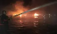 ۳ شناور در بندرگاه کیش دچار آتش‌سوزی شدند