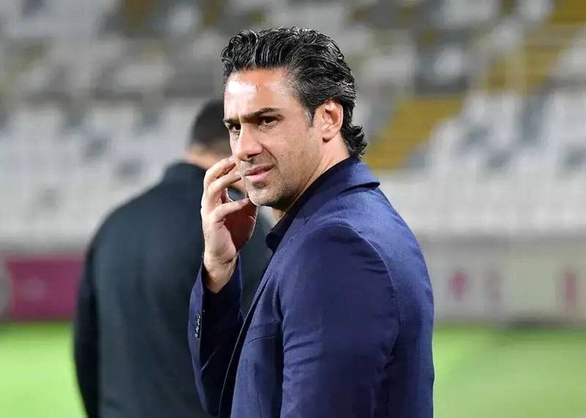   عکس معناداری که فرهاد مجیدی با قلب آبی منتشر کرد 