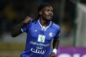 ستاره کنگویی به اردوی پرسپولیس اضافه شد