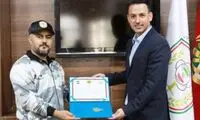مجری جنجالی تلویزیون سرمربی یک تیم فوتبال شد