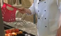کباب زدن سفیر انگلیس در تهران خبرساز شد 