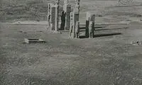 قابی نادر از تخت جمشید قبل از حفاری