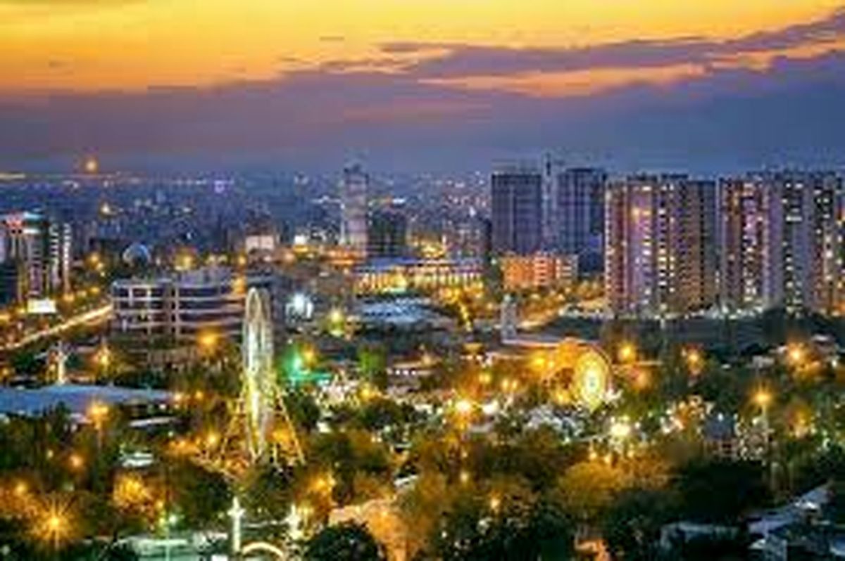 زیرگذر ۵ مردادِ تبریز تبدیل به استخر شد