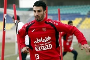 ماهینی: نگذارید این بازیکن در پرسپولیس بازی کند!