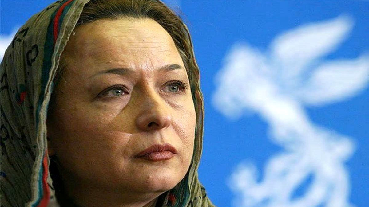   ادای احترام آزیتا حاجیان به همسرش در یک برنامه پربیننده 