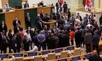 ویدئویی از کتک‌کاری برخی نمایندگان مجلس! 