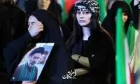 تصاویری از دختران در تجمعات دیشب در تهران
