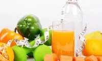بهترین نوشیدنی‌ها برای آب کردن شکم