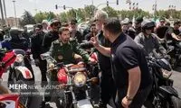 ژست متفاوت فرمانده ارشد سپاه در خیابان