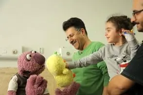 تصاویری از بازیگر پایتخت و جناب‌خان در بیمارستان