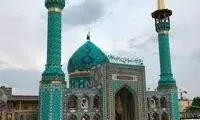 تصویری بحث‌برانگیز از دو خانم در یک امام‌زاده