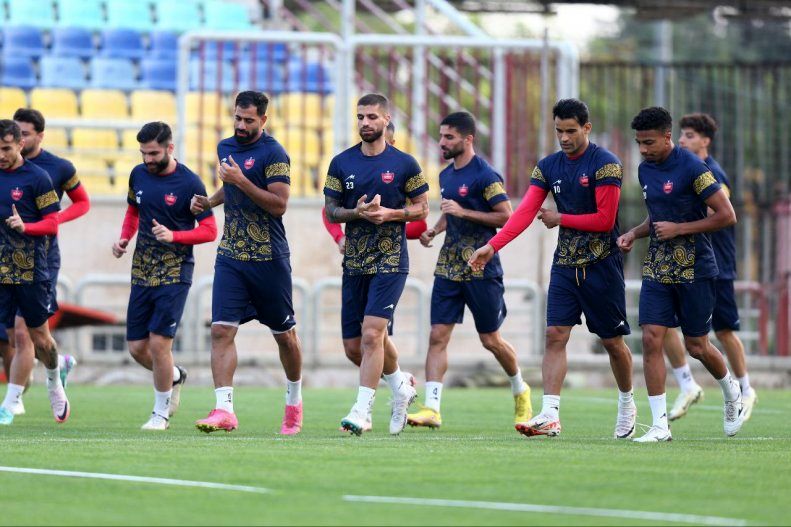 طرح جدید و جالب روی لباس پرسپولیسی‌ها