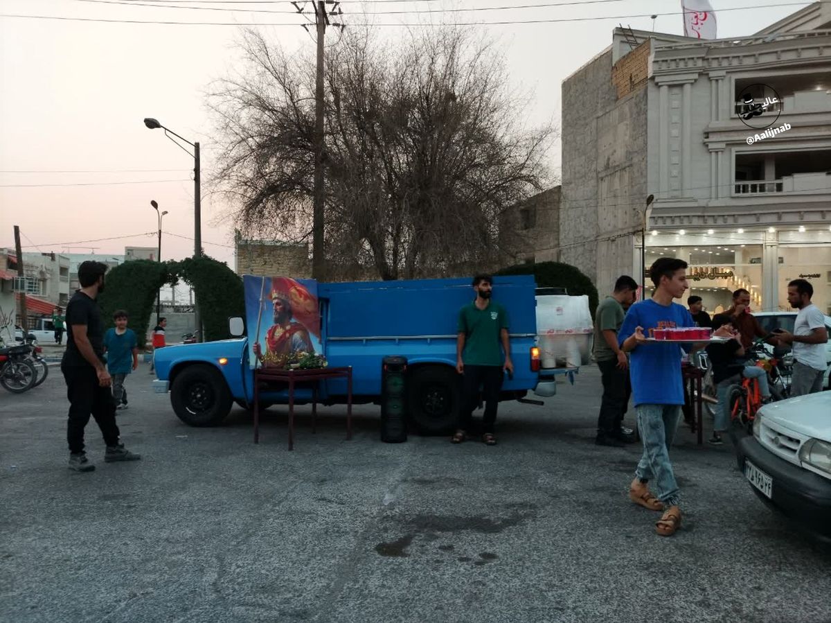 ویدئو برگزاری مراسم تولد کوروش کبیر در یک خیابان