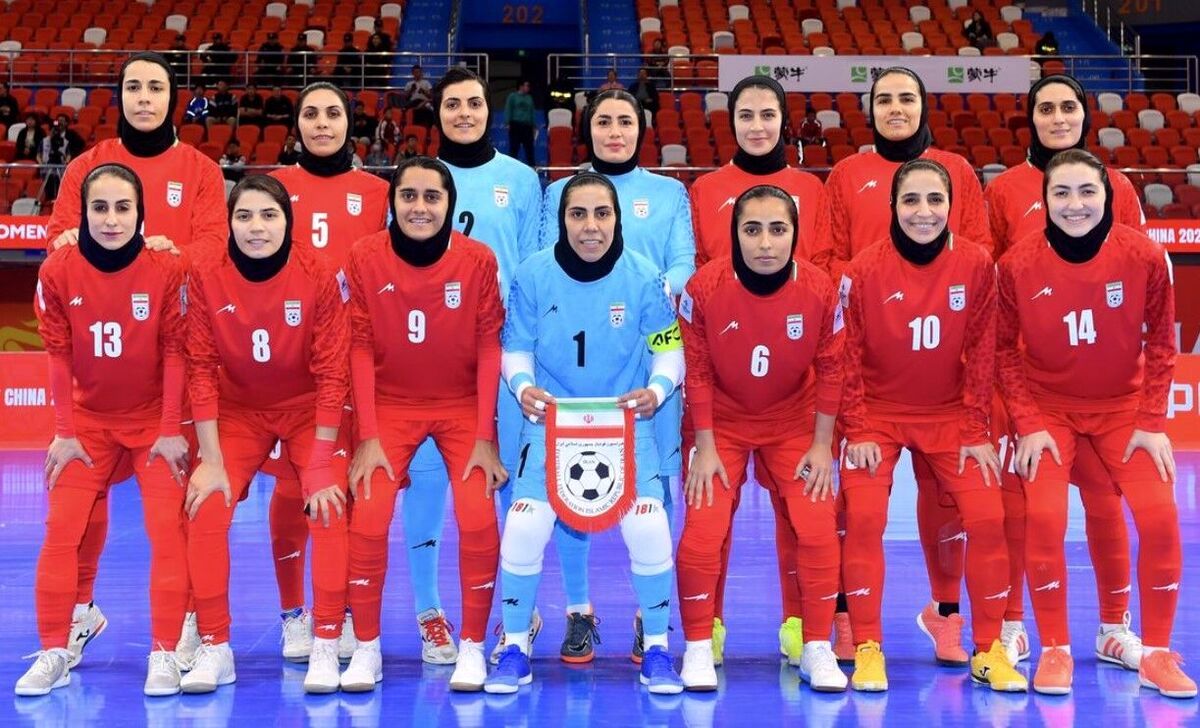  پایکوبی تیم ملی زنان بعد از صعود به نیمه‌نهایی جام ملتها 