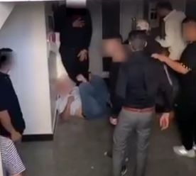 ویدئوی عجیب از حمله به چند نفر در محله جردن 