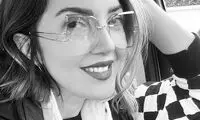 سلفی‌های جذاب عایشه گل با یک پیراهن متفاوت
