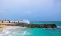 تندباد بنادر کیش را تعطیل کرد