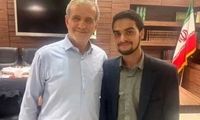 چهره جدید مشاور نسل زد دولت در جلسه کاری