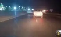 عملیات تعقیب و‌ گریز پلیس با یک وانت در اتوبان باقری