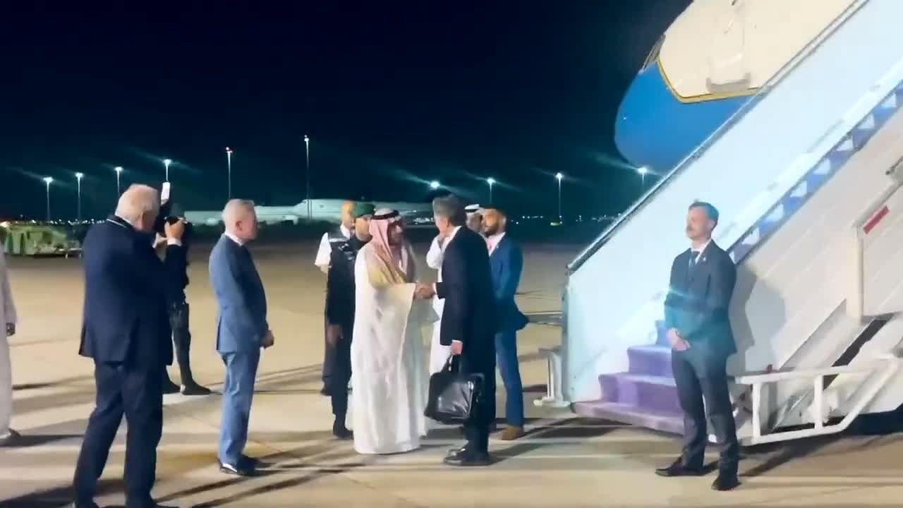 حضور ناگهانی وزیر خارجه آمریکا در عربستان 