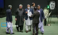 این نمایندگان با لباس کردی و بلوچی به صحن آمدند
