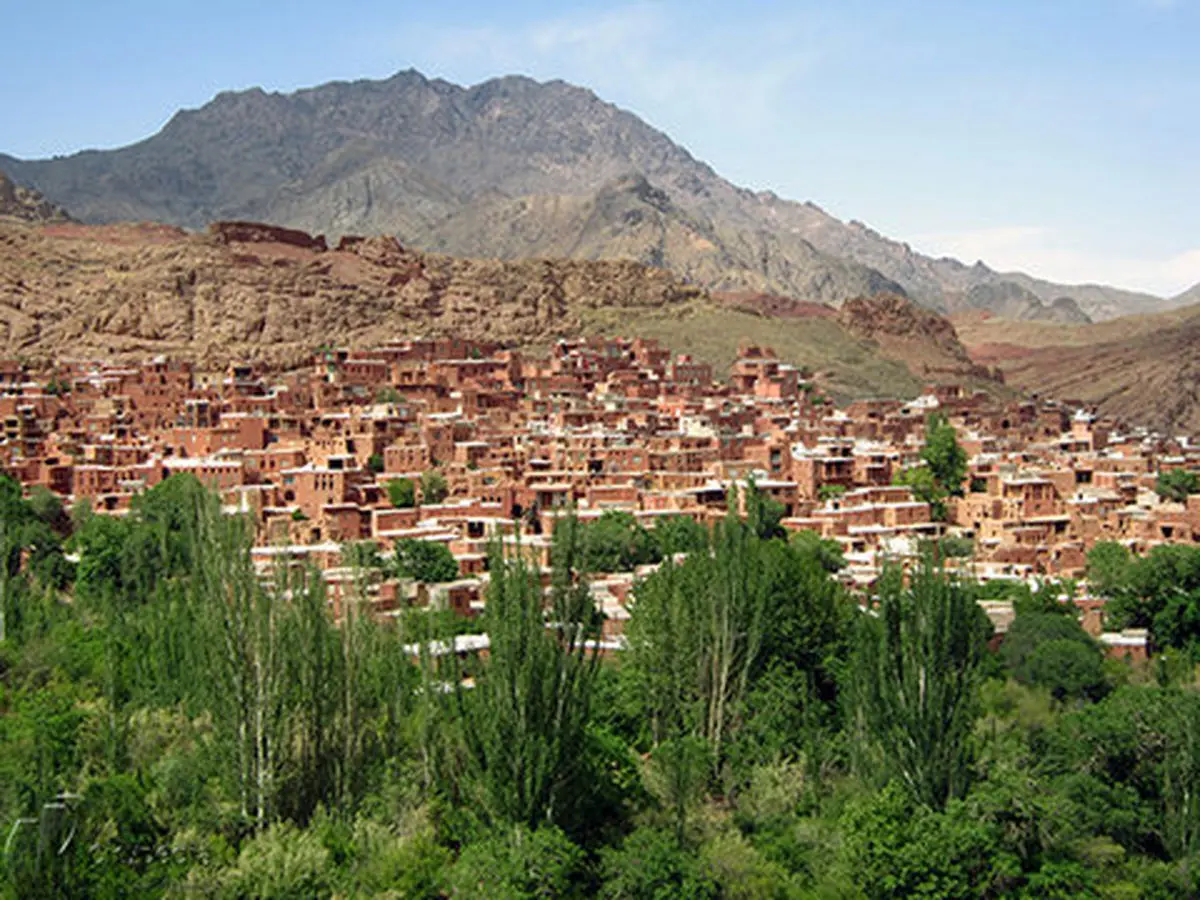 ویدیوی لو رفته از حقوق نجومی یک دهیار!