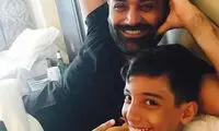 دیدار دوباره مهدی کوشکی با پسرش پس از ۹ سال