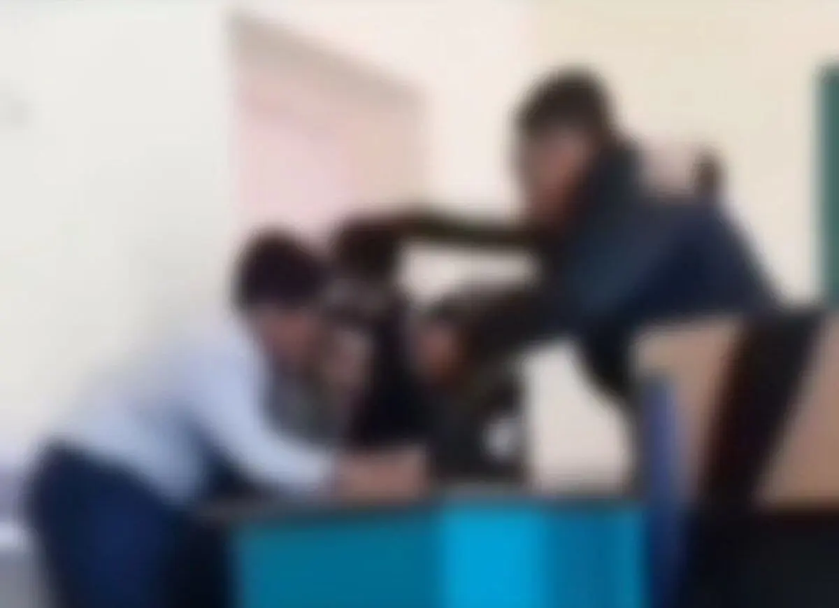 ضرب‌وشتم شدید یک معلم توسط چند دانش‌آموز در تبریز