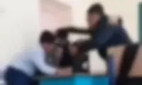 ضرب‌وشتم شدید یک معلم توسط چند دانش‌آموز در تبریز