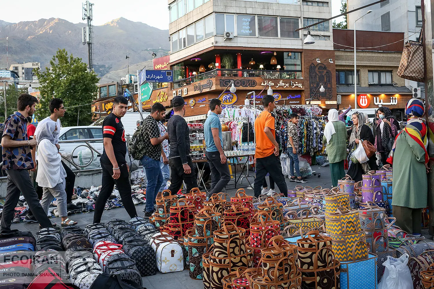 تهران به این دلیل در حد کراچی و بمبئی زشت شده است