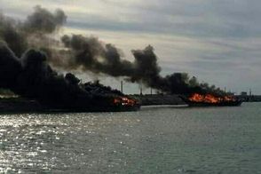 حریقِ یک فروند لنج باری در بندر چارک