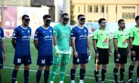 اقدام متفاوت بازیکنان گل‌گهر هنگام ورود به زمین