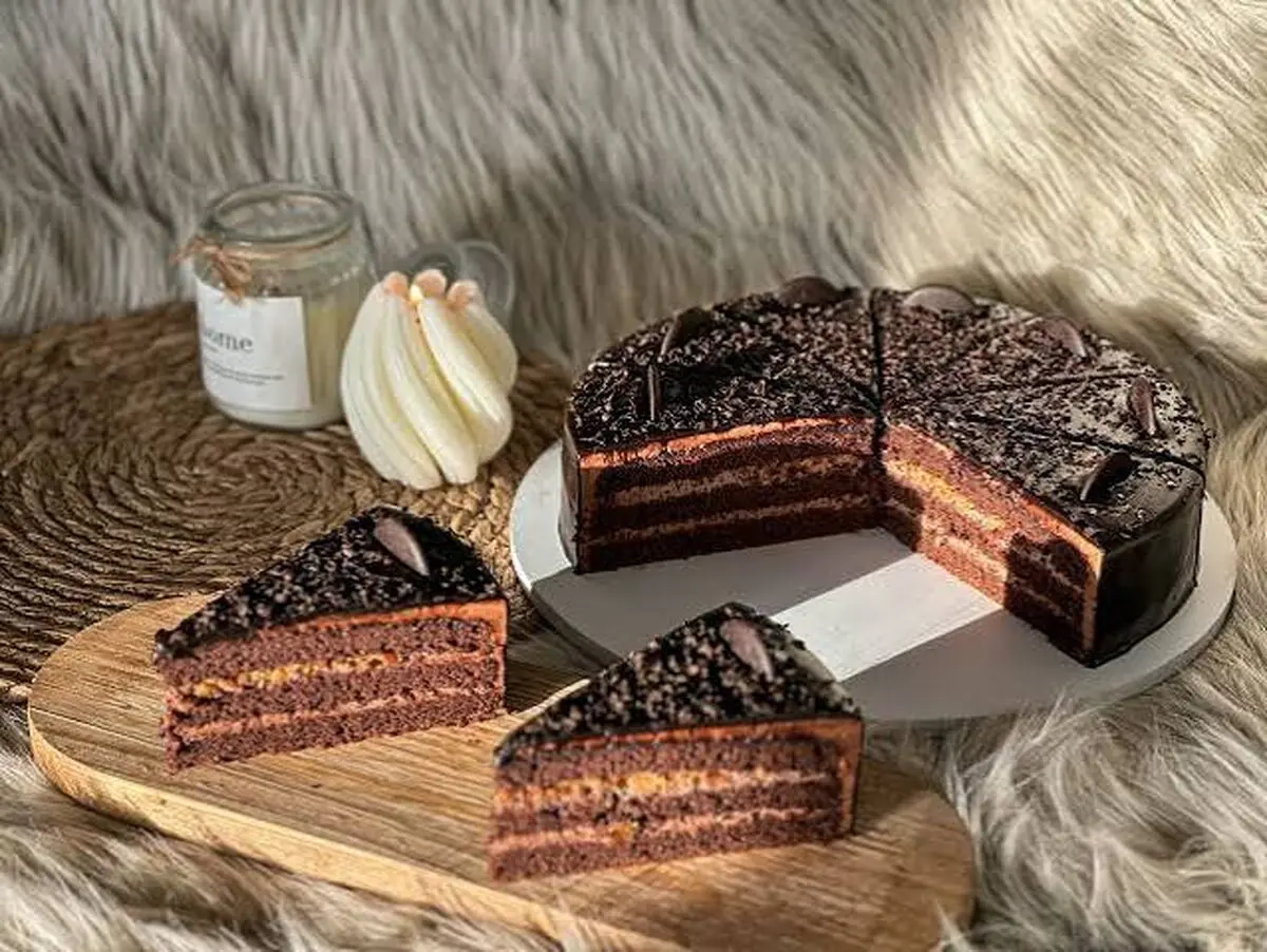 طرز تهیه کیک ماتیلدا با طعم شکلاتی به سبک قنادی