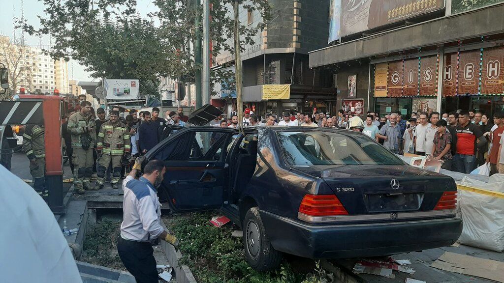 خودروی تشریفاتی حادثه‌ساز متعلق به کجا بود؟