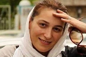 اشک فلامک جنیدی در تماس با فرزندانش بند نیامد