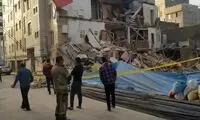 یک ساختمان مسکونی در خیابان خلیج تهران آوار شد