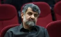 آقای مهدی نصیری! شما را چه شده که کنار رضا پهلوی ایستاده‌اید؟