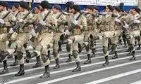 عکس خبرساز از رژه کالسکه در هفته دفاع مقدس!