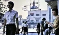یک گله الاغ و یک دسته کبوتر در خیابان‌های تهران